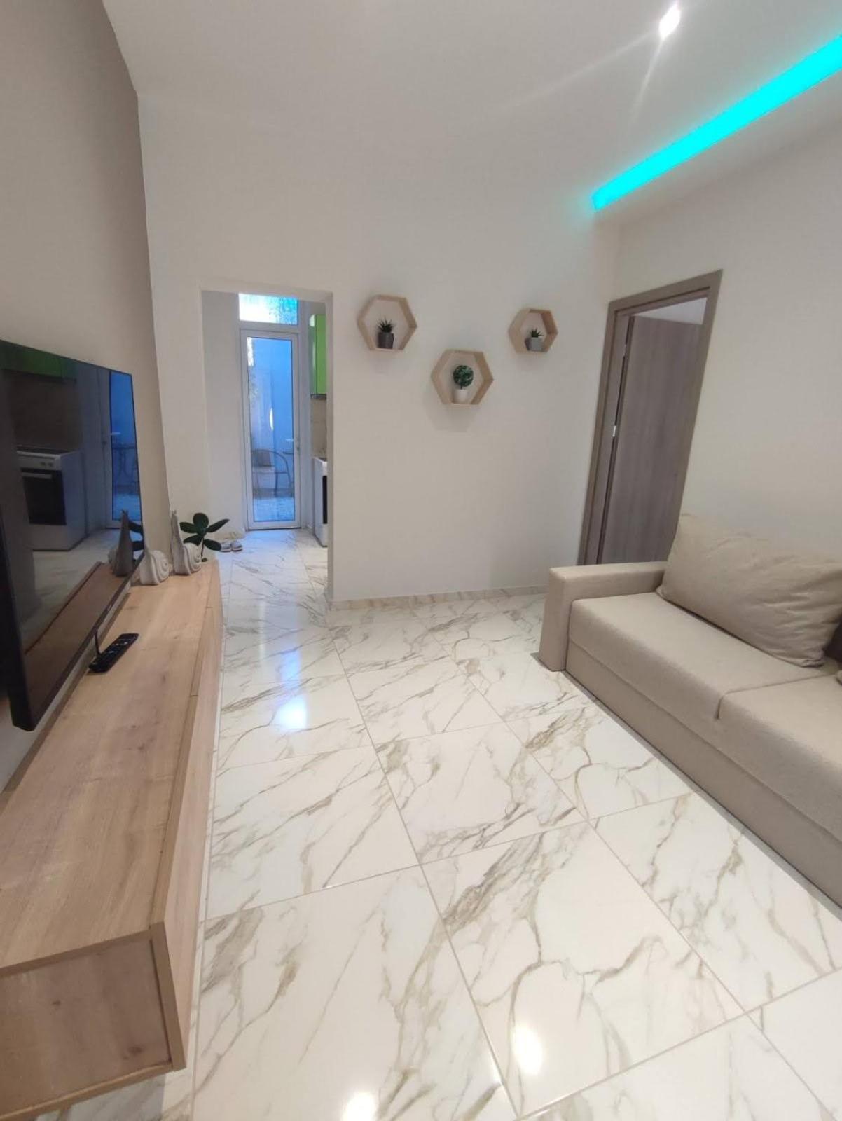 Konstantina'S Apartment أليكسانثيربوليس المظهر الخارجي الصورة